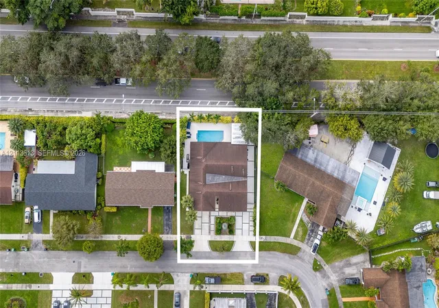Photo 4 of Single family home for sale at 14420 SW 71st Lane, Miami, FL 33183 | MLS# A12113613 | Listing updated on 2026-10-27