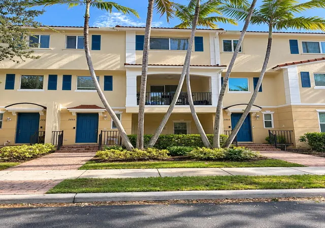 Photo 1 of Townhouse for sale at 2883 S Oasis Dr, Boynton Beach, FL 33426 | MLS# B26093209 | Listing updated on 2026-10-27
