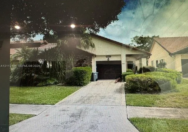 Photo 1 of Single family home for sale at 4667 Boxwood Cir, Boynton Beach, FL 33436 | MLS# A12113495 | Listing updated on 2026-10-27