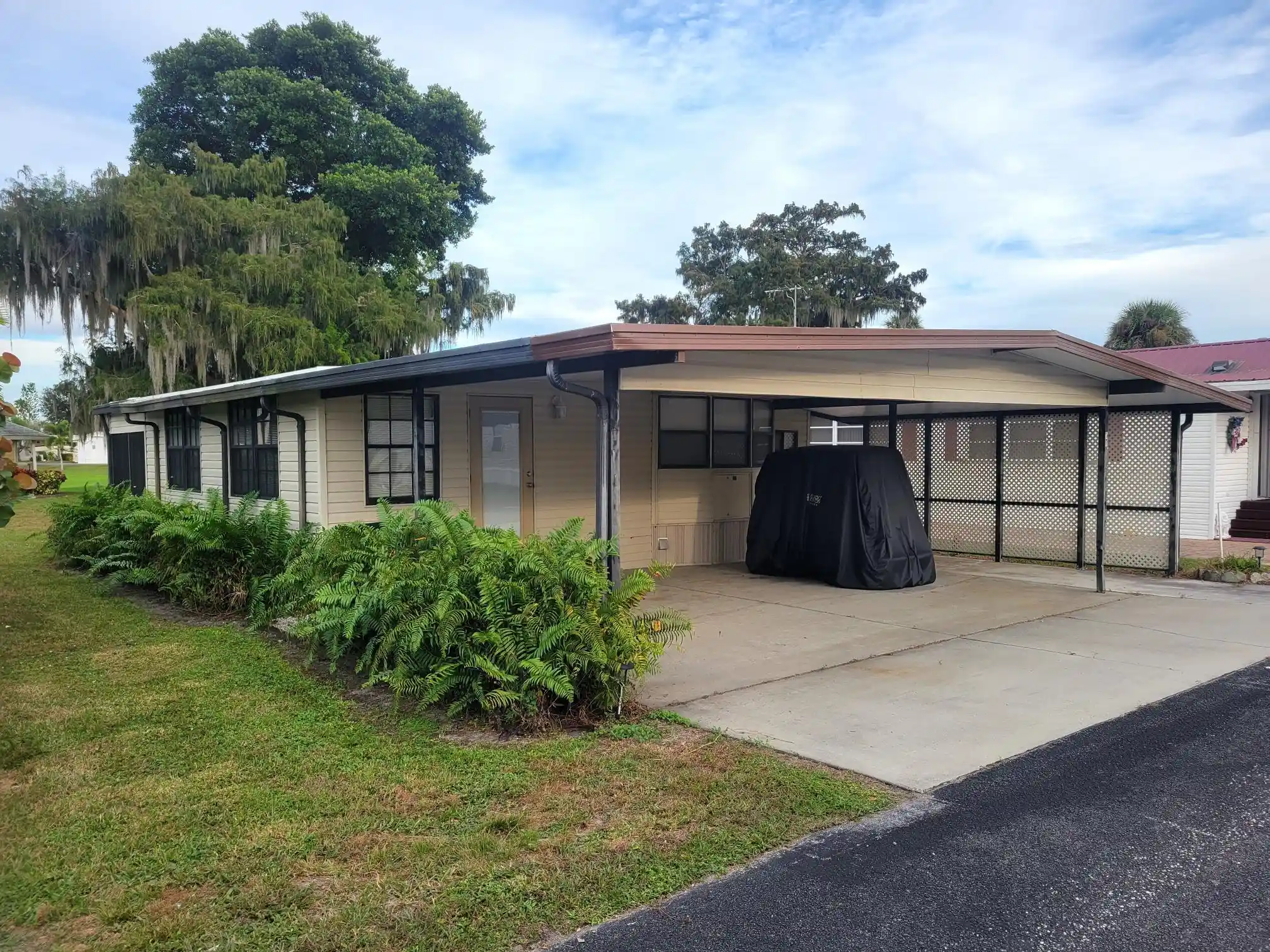 Manufactured home for sale at 13690 SE 127th Terrace, Okeechobee, FL 34974 | MLS# B26093307