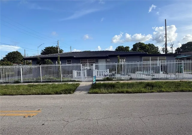 Photo 1 of Single family home for sale at 9200 Sw 37th Street, Miami, FL 33165 | MLS# A12113728 | Listing updated on 2026-10-29