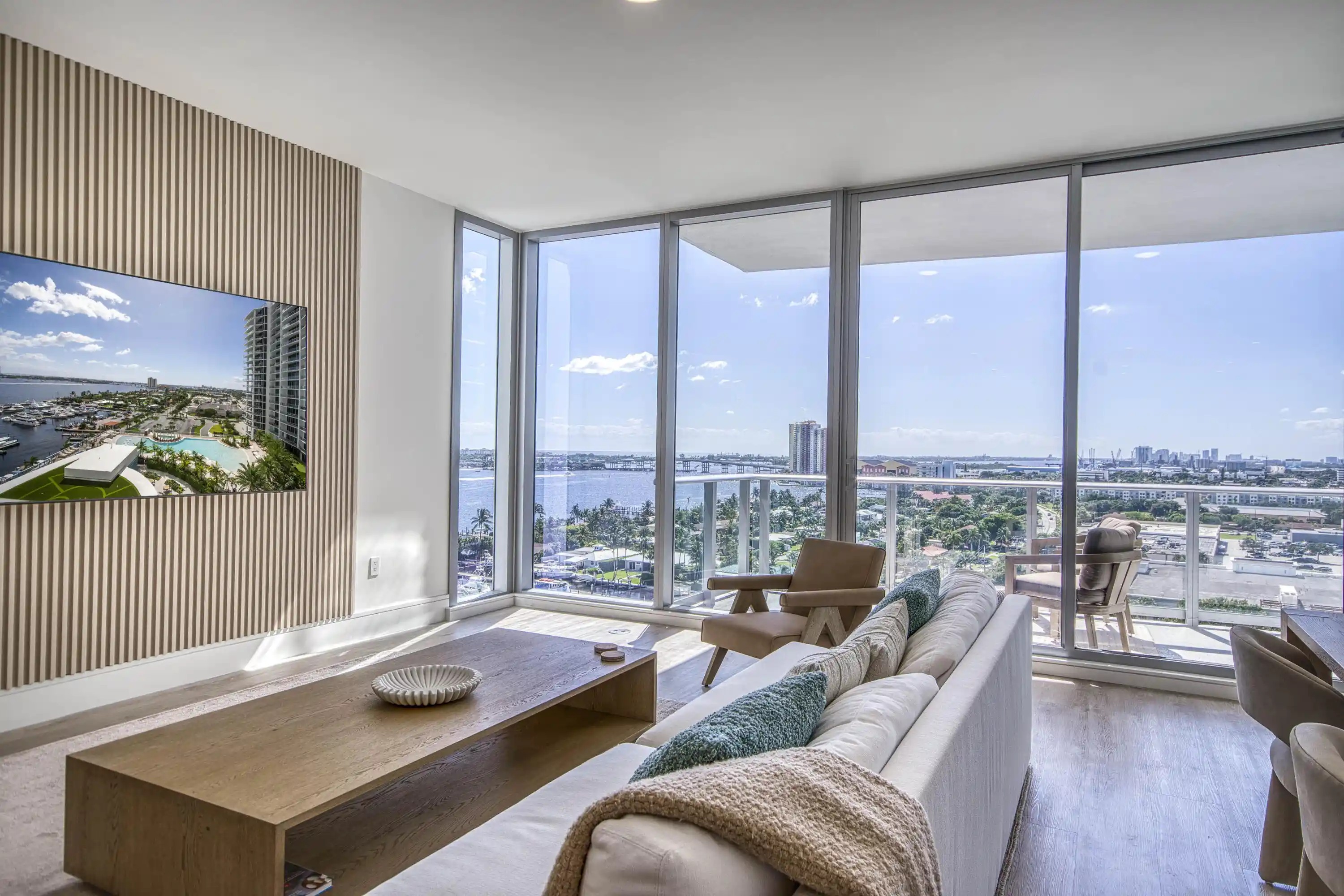 Condo for sale at 220 Lake Shore Dr #1207, West Palm Beach, FL 33403 | MLS# B26093408