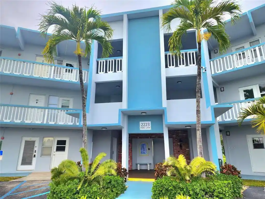 Condo for sale at 2223 Park Ln #312, Hollywood, FL 33021 | MLS# B26093412