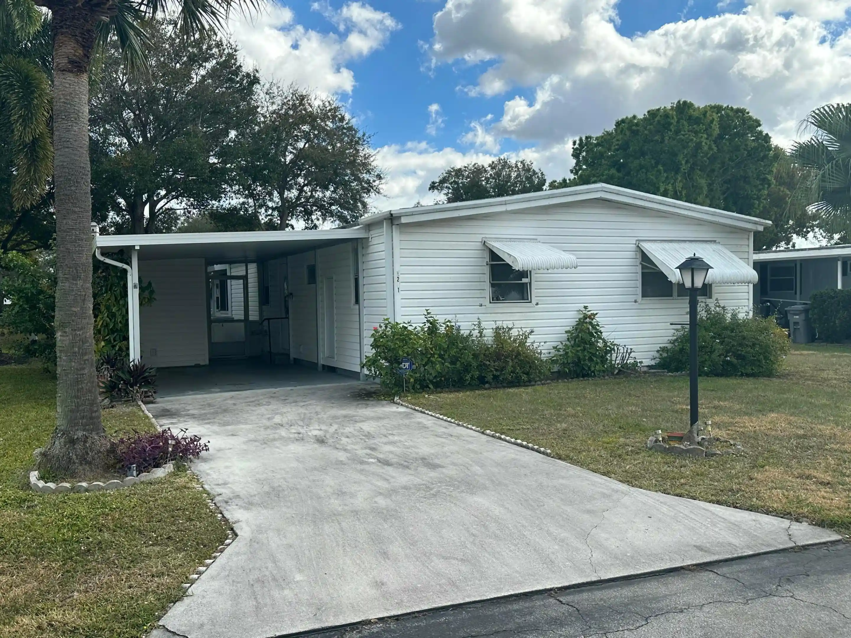 Condo for sale at 8261 E Club Rd, Boca Raton, FL 33433 | MLS# B26093425