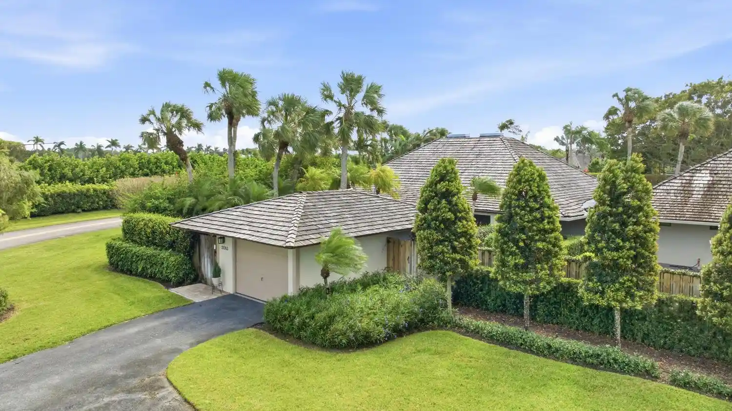 Single family home for sale at 2083 Wightman Dr, Wellington, FL 33414 | MLS# B26093467