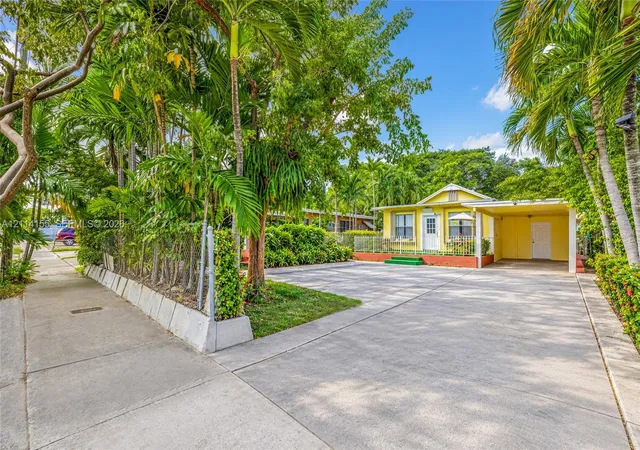 Photo 2 of House for sale at 1240 NW 33rd Avenue, Miami, FL 33125 | MLS# A12114155 | Listing updated on 2026-10-28