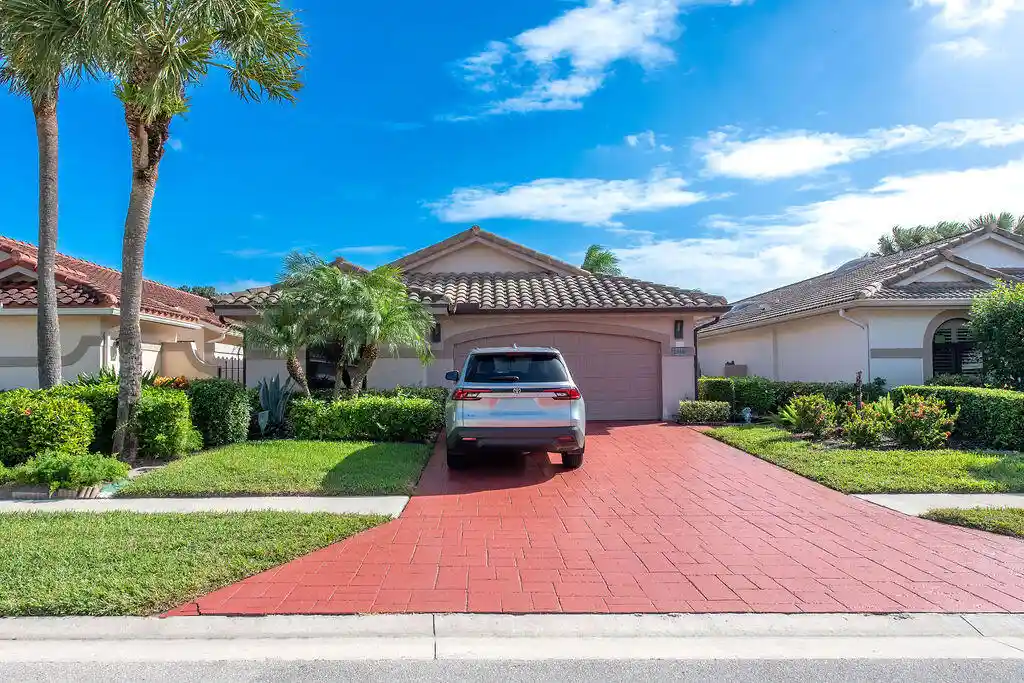 Single family home for sale at 15408 Strathearn Dr, Delray Beach, FL 33446 | MLS# B26093553