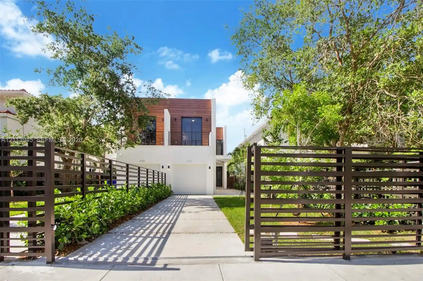 Townhouse for sale at 3242 Day Ave, Miami, FL 33133 | MLS# A12113945