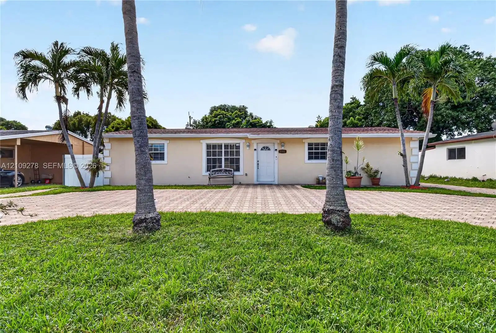 Single family home for sale at 3550 Hunt Rd, Lake Worth, FL 33461 | MLS# A12109278