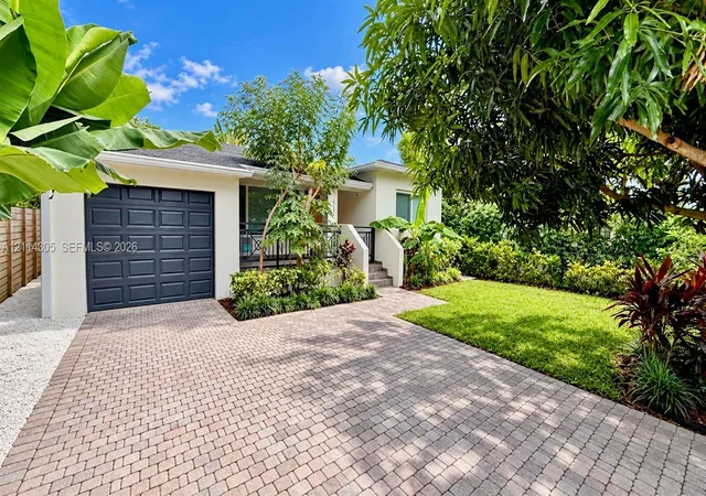 Photo 2 of Single family home for sale at 6325 SW 30th Street, Miami, FL 33155 | MLS# A12114305 | Listing updated on 2026-10-28