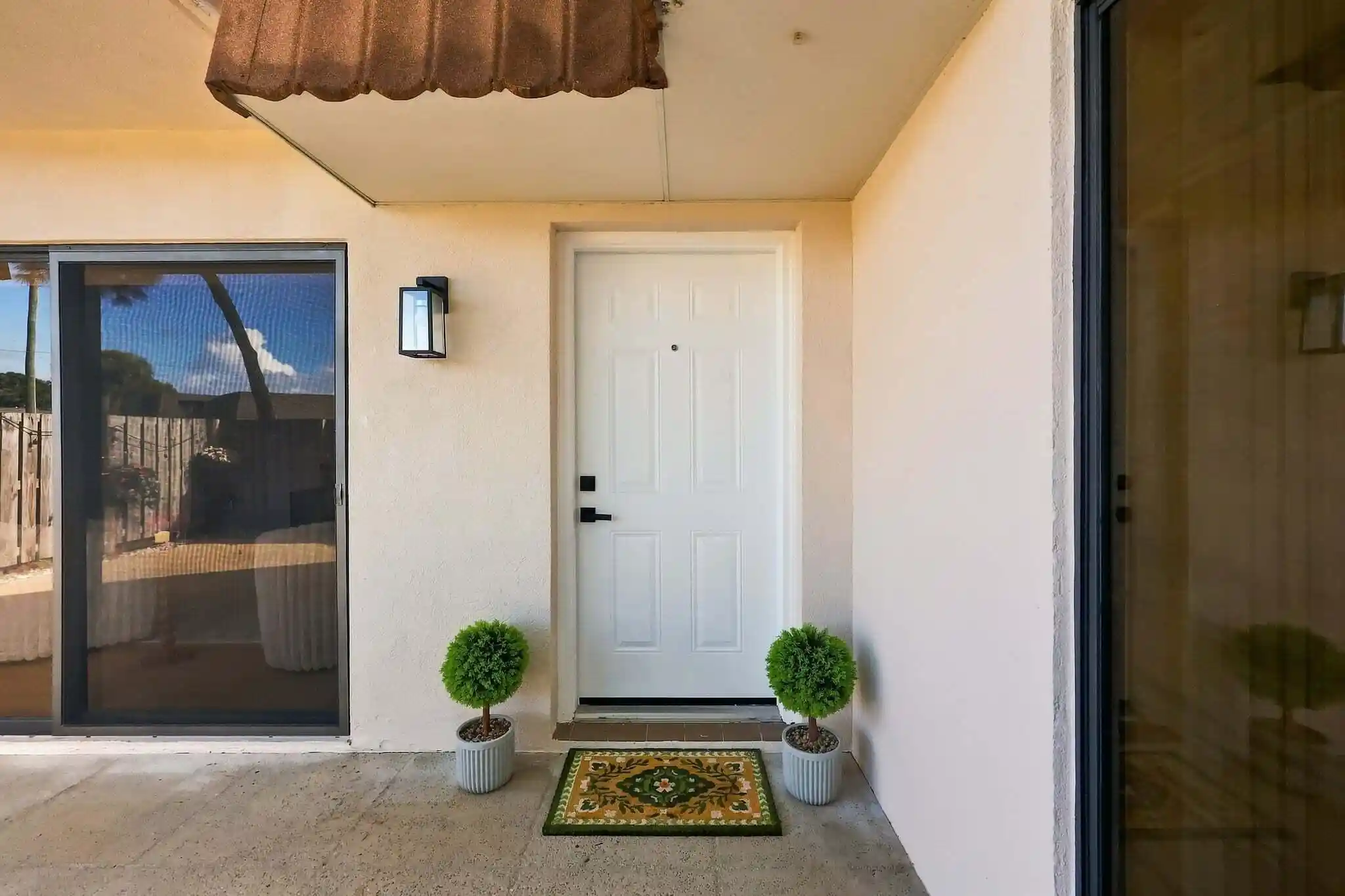 Townhouse for sale at 120 Heritage Way, West Palm Beach, FL 33407 | MLS# B26093832