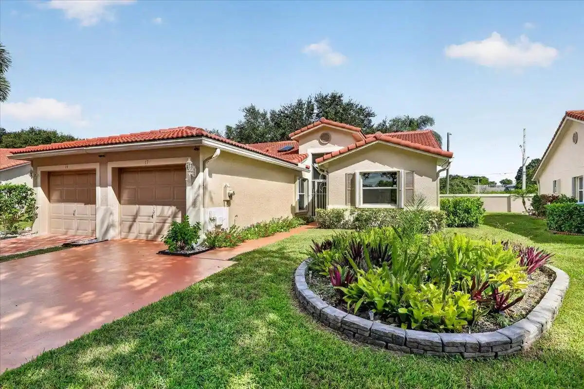 Single family home for sale at 17 Sausalito Dr, Boynton Beach, FL 33436 | MLS# B26093909