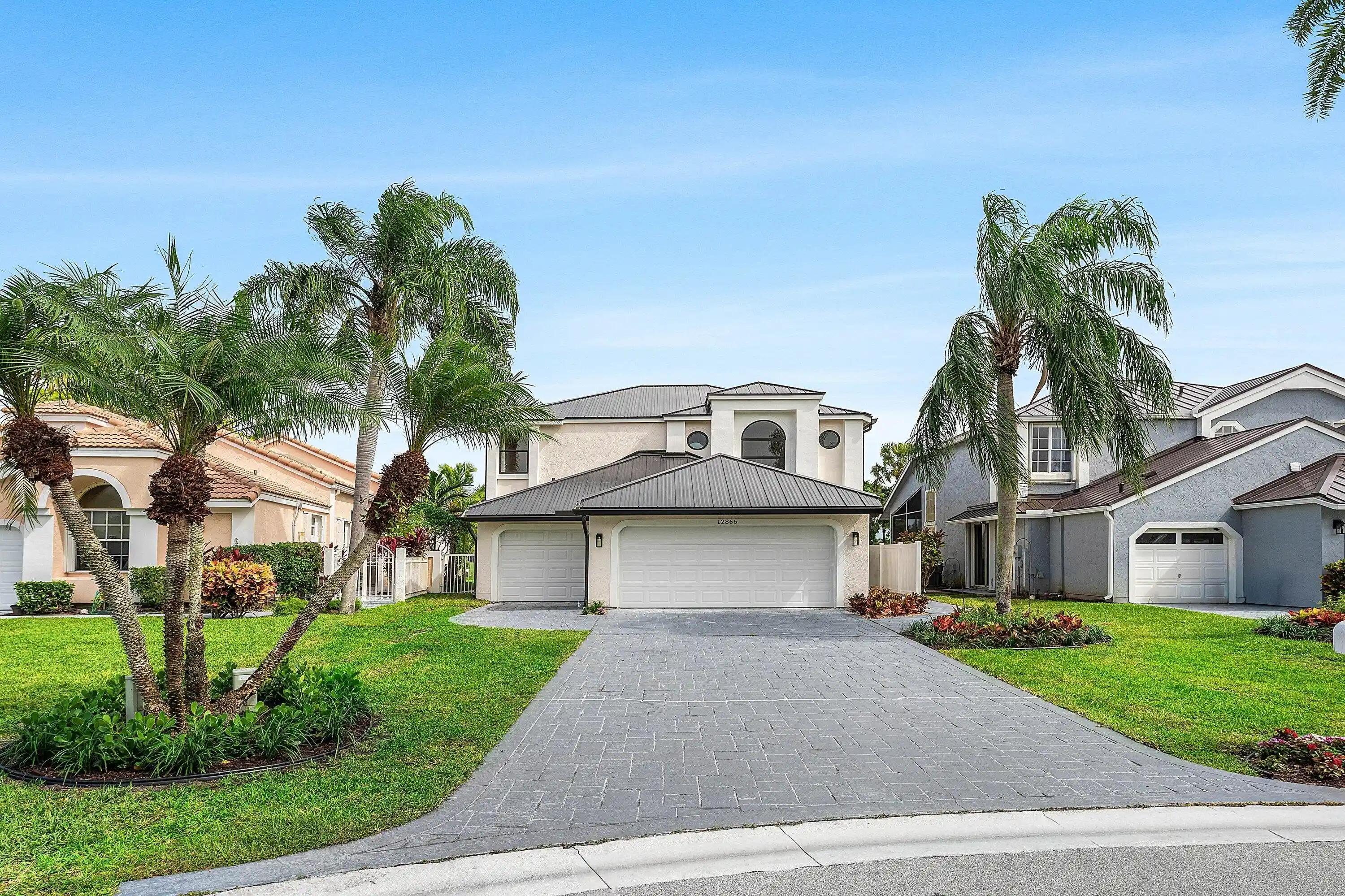 Single family home for sale at 12866 Touchstone Pl, Palm Beach Gardens, FL 33418 | MLS# B26093953