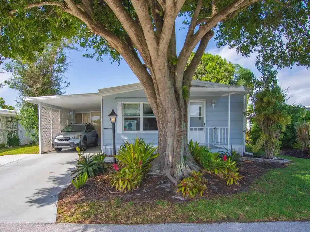 Manufactured home for sale at 301 NE Moonstone Dr, Jensen Beach, FL 34957 | MLS# B26093956