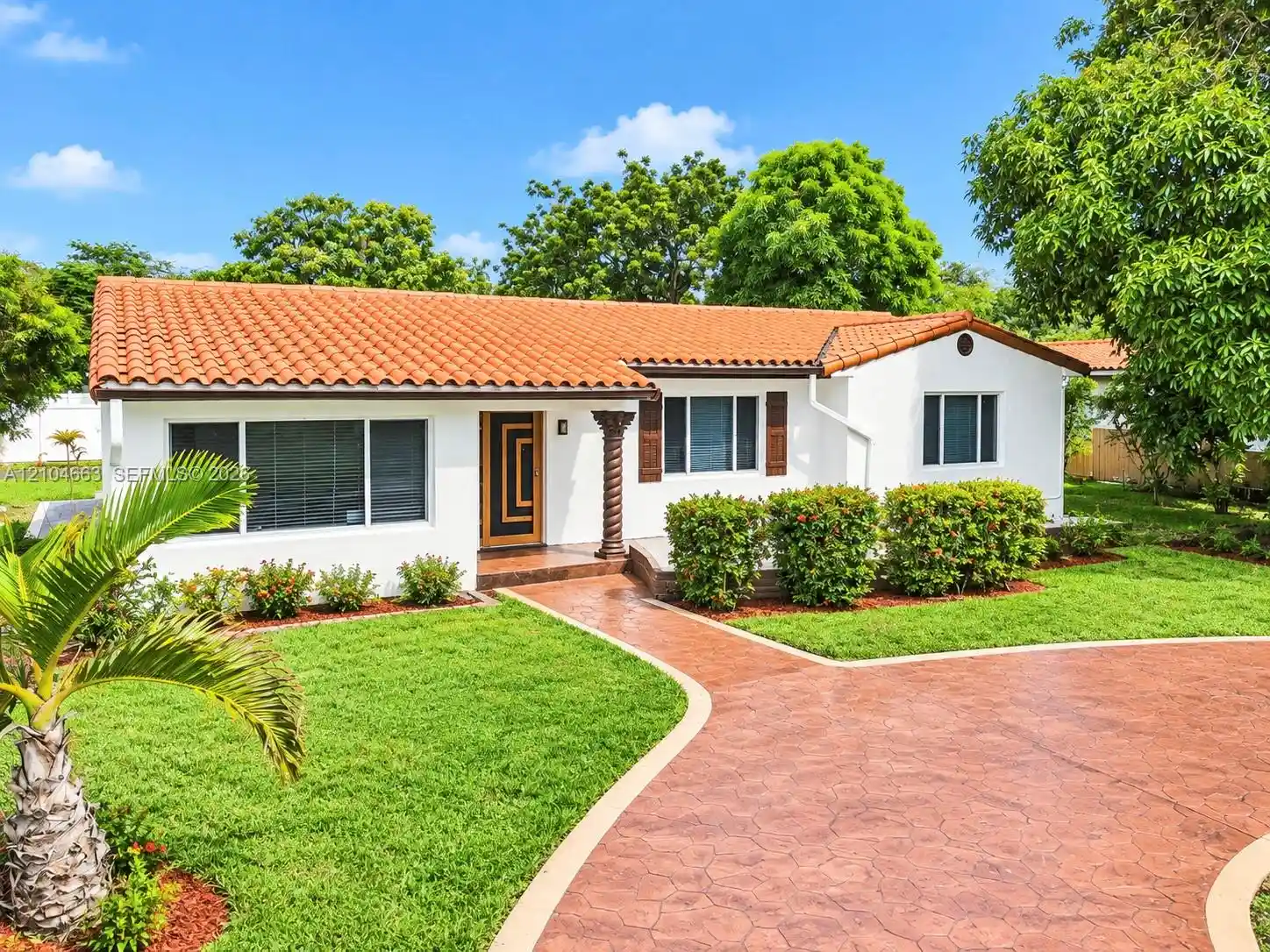 Photo 1 of Single family home for sale at 305 Nw 111th Street, Miami Shores, FL 33168 | MLS# A12104663 | Listing updated on 2026-10-29