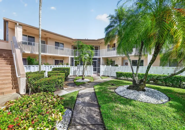 Listing Photo 2 - Condo for sale in building located at 7365 N Devon Dr, Tamarac, FL 33321 - Unit #103