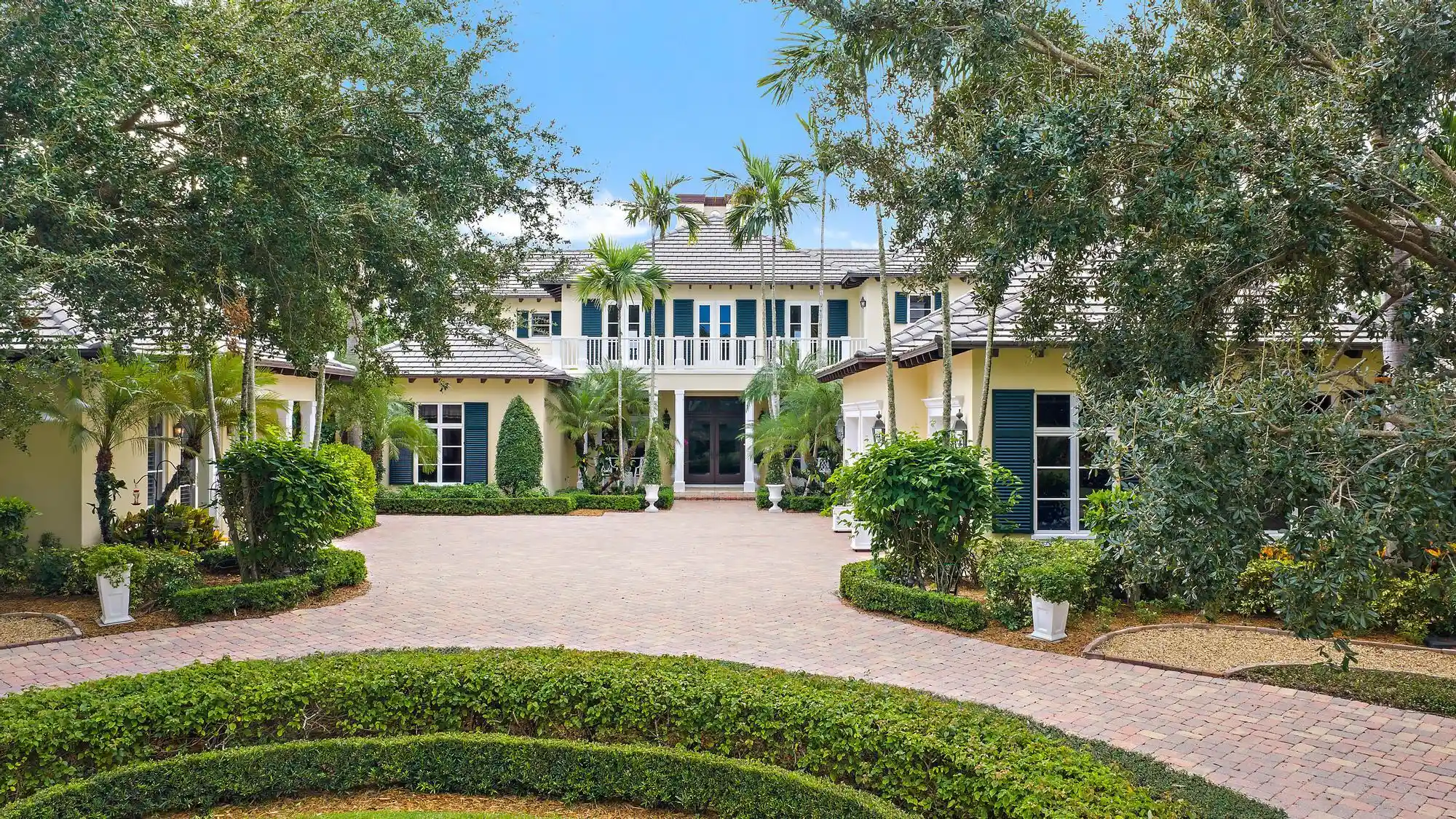 Single family home for sale at 210 Echo Dr, Jupiter, FL 33458 | MLS# B26094016
