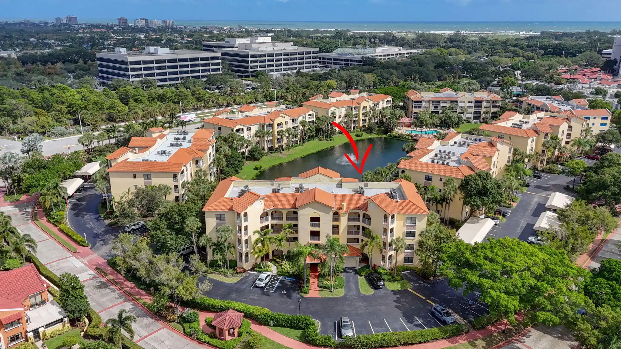 Condo for sale at 300 Uno Lago Dr #104, Juno Beach, FL 33408 | MLS# B26094020