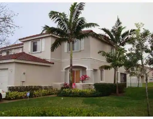 Townhouse for sale at 6511 Sandy Bank Ter, Riviera Beach, FL 33407 | MLS# B26094054