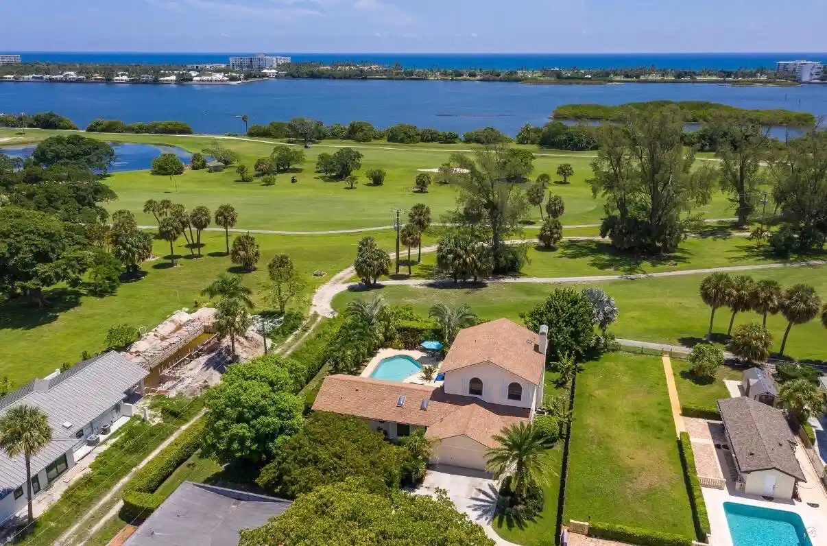 Single family home for sale at 1324 N Lakeside Dr, Lake Worth Beach, FL 33460 | MLS# B26094073