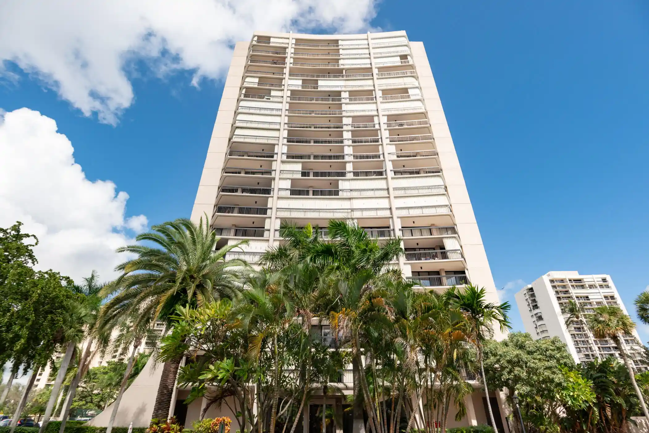 Condo for sale at 2425 Presidential Way #201, West Palm Beach, FL 33401 | MLS# B26094074