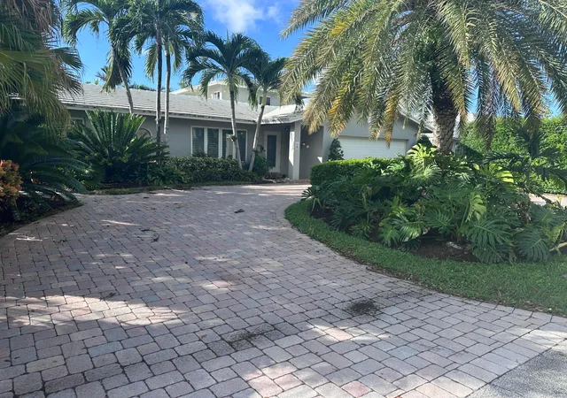 Single family home for sale at 2770 NE 57th Court, Fort Lauderdale, FL 33308 | MLS# B26094152