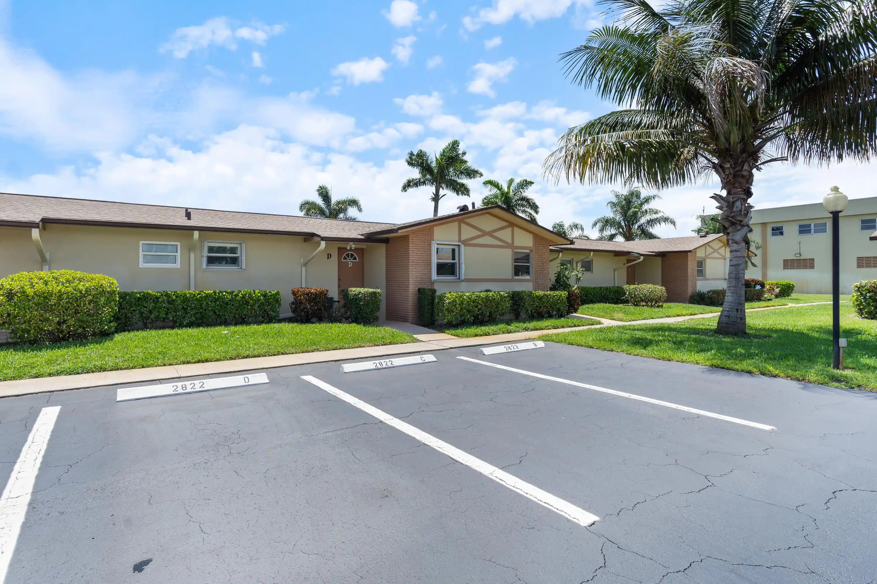 Condo for sale at 2822 Crosley Dr W #D, West Palm Beach, FL 33415 | MLS# B26094176