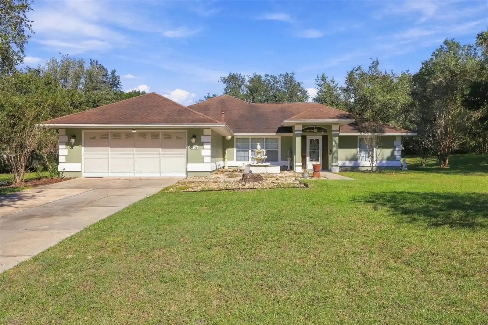 Single family home for sale at 4575 SW 115th Street, Ocala, FL 34476 | MLS# B26094180