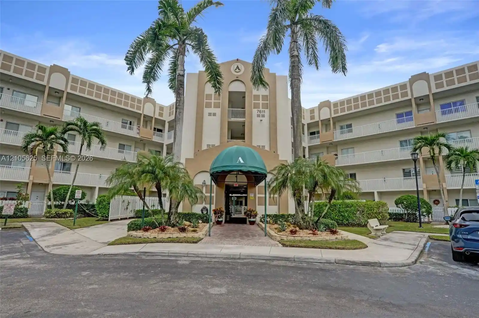 Condo for sale at 7611 Southampton Ter #213, Tamarac, FL 33321 | MLS# A12105625
