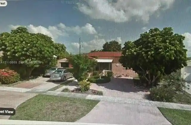Photo 1 of Single family home for sale at 275 W 61st Street, Hialeah, FL 33012 | MLS# A12115059 | Listing updated on 2026-10-30