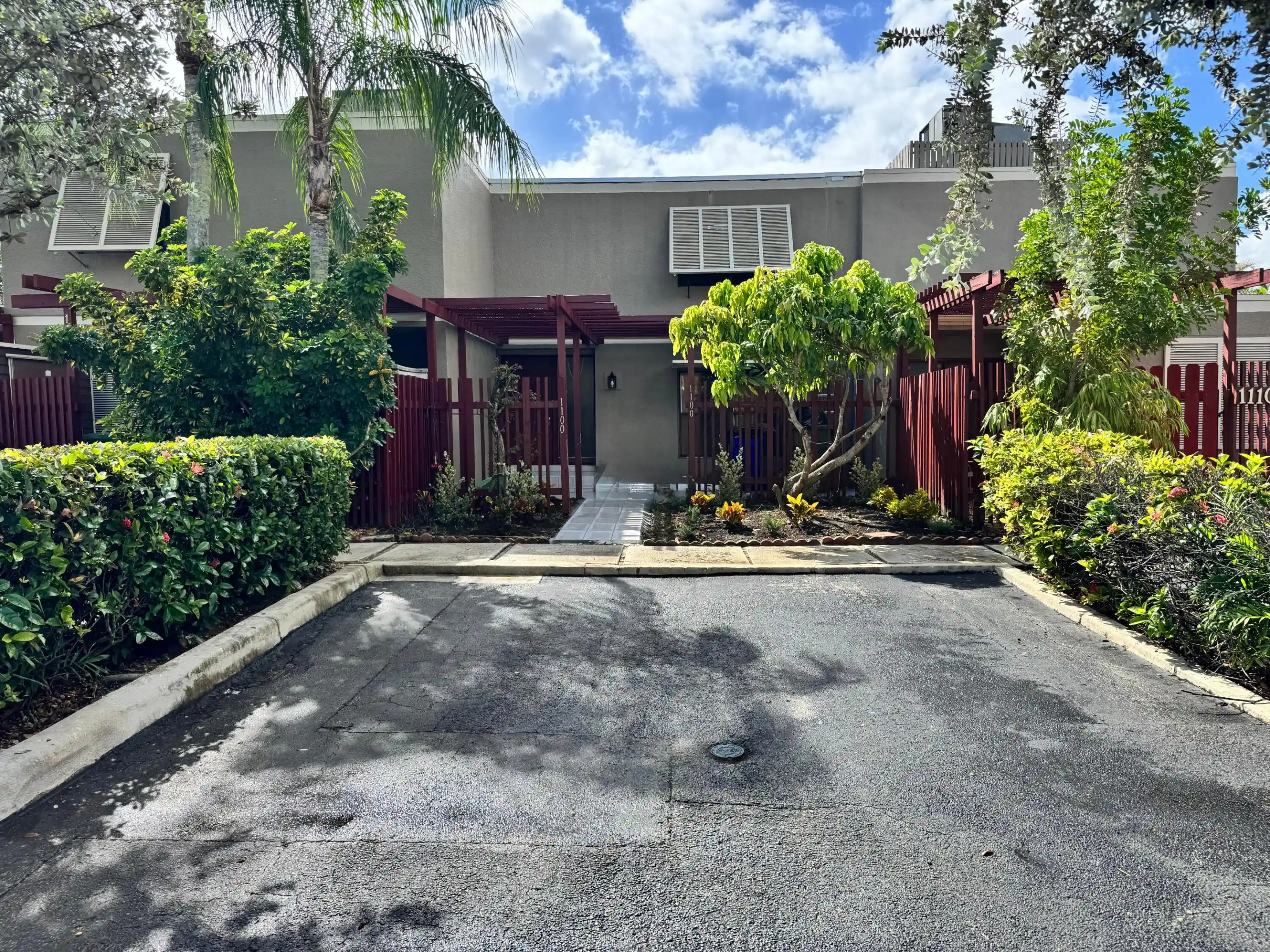 Photo 1 of Townhouse for sale at 1100 W Fairway Rd #1100, Pembroke Pines, FL 33026 | MLS# B26094212 | Listing updated on 2026-10-29