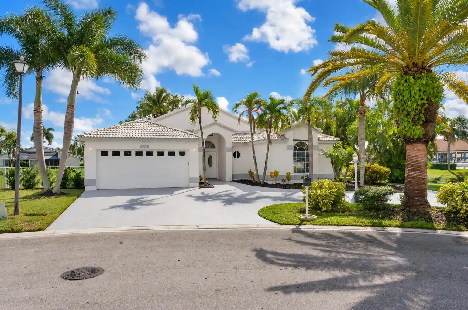 Single family home for sale at 4270 Camrose Ln, West Palm Beach, FL 33417 | MLS# B26094227