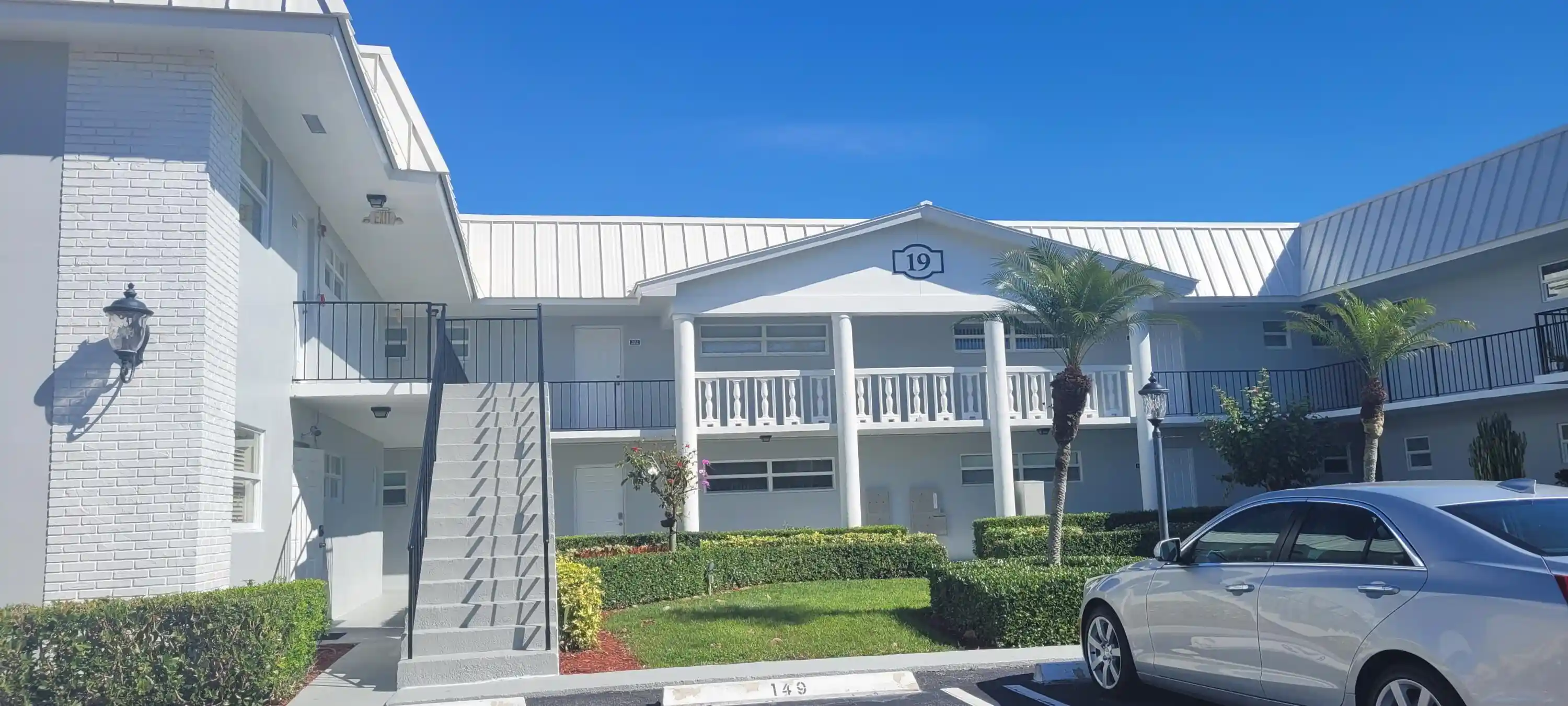 Condo for sale at 19 Colonial Clb Dr #200, Boynton Beach, FL 33435 | MLS# B26094249
