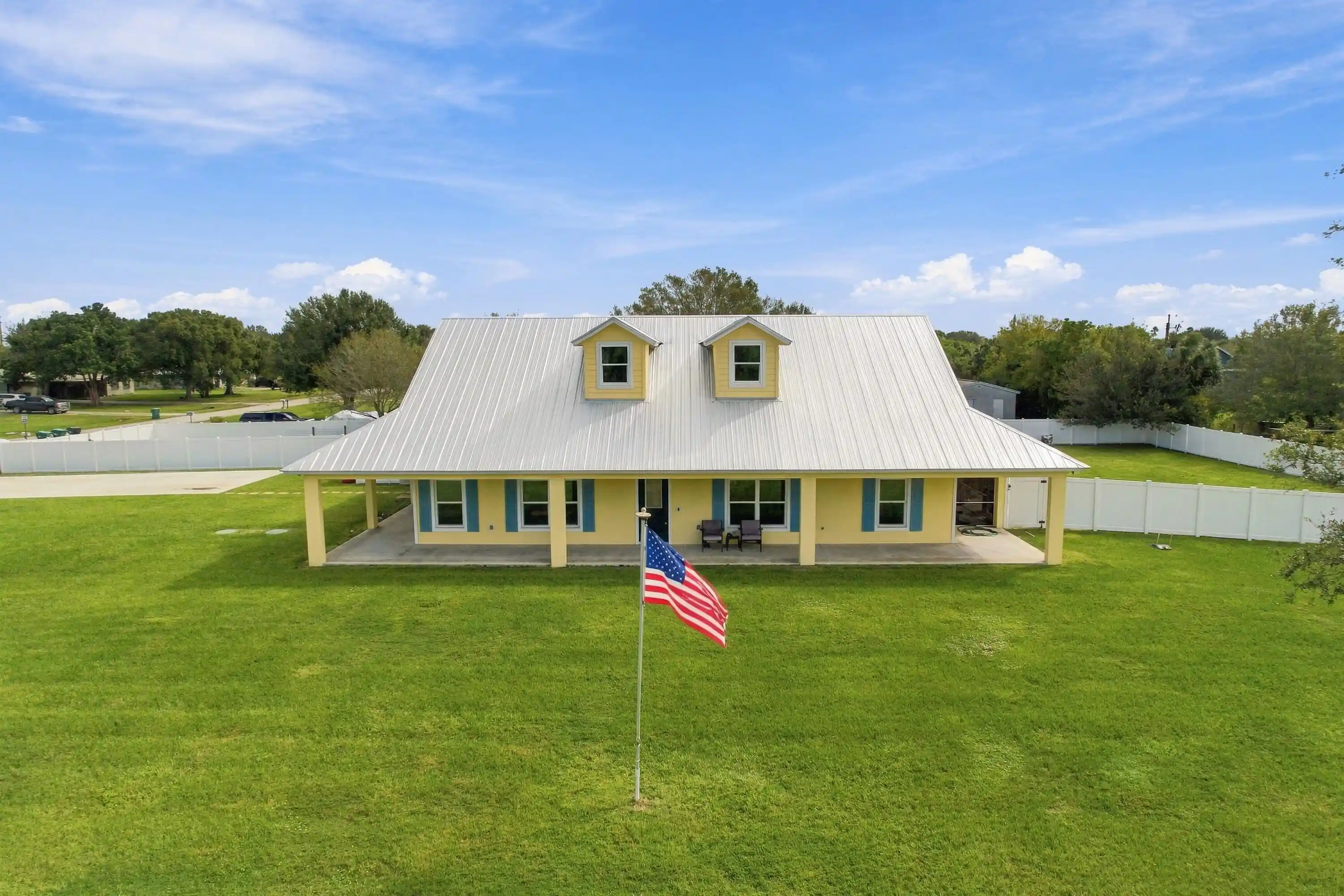 Single family home for sale at 8700 SW 2nd Street, Okeechobee, FL 34974 | MLS# B26094271