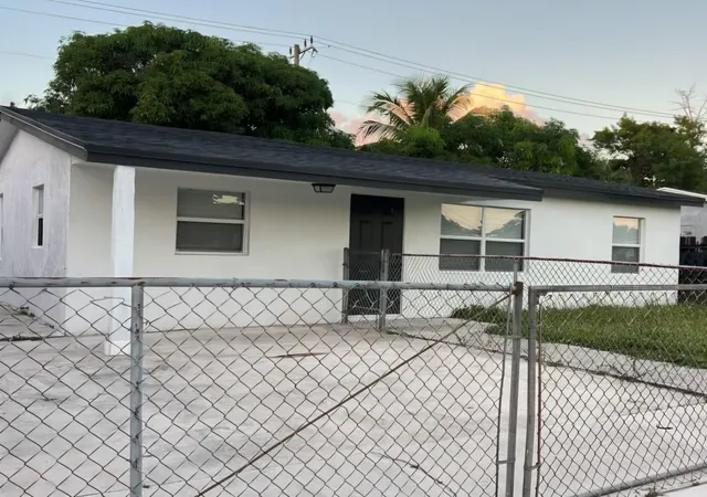 Single family home for sale at 2831 NW 5th Street, Pompano Beach, FL 33069 | MLS# B26094278 | Listing updated on 2026-10-30