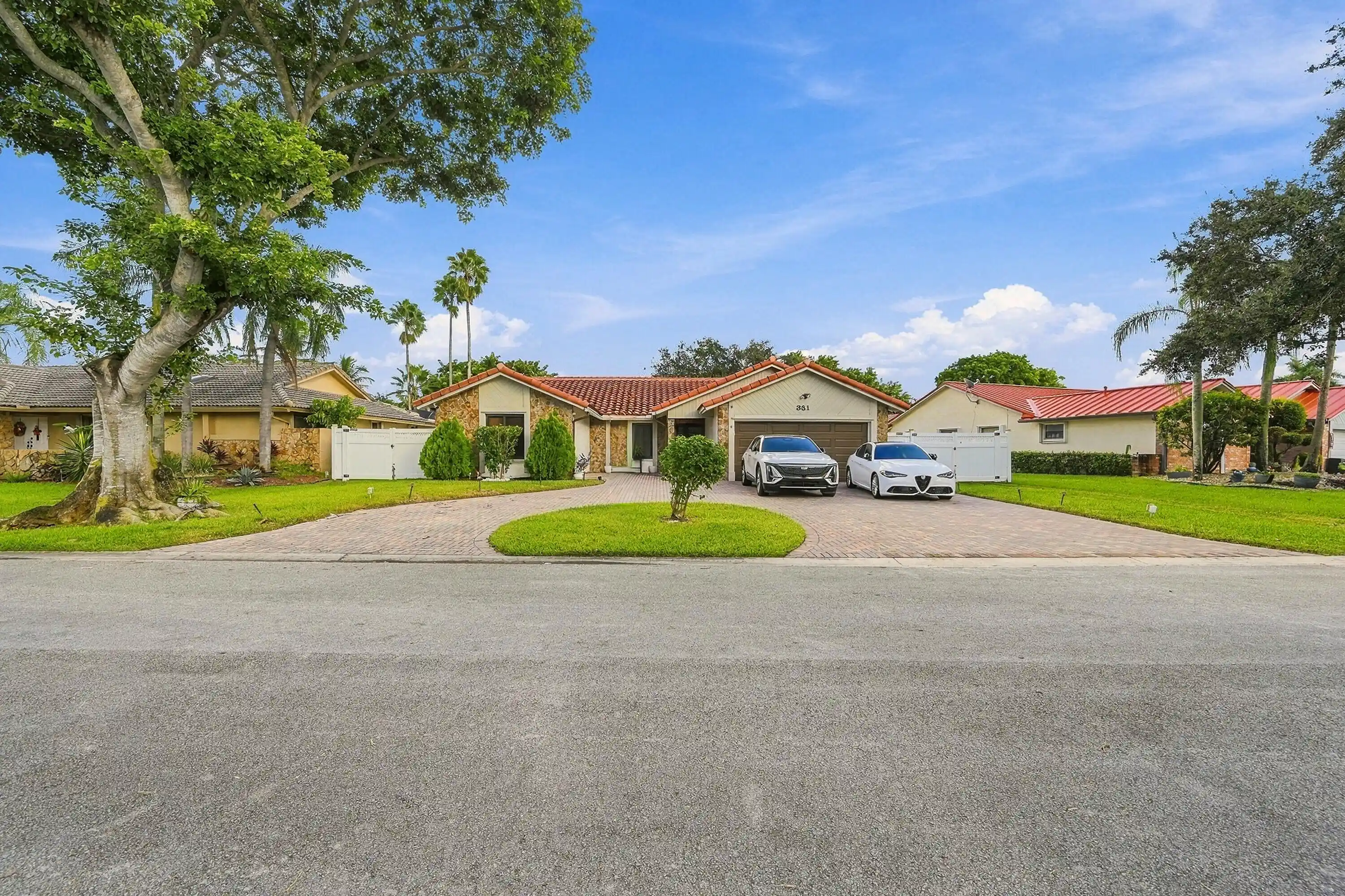 Photo 1 of Single family home for sale at 331 Nw 107th Avenue, Coral Springs, FL 33071 | MLS# B26094332 | Listing updated on 2026-10-30