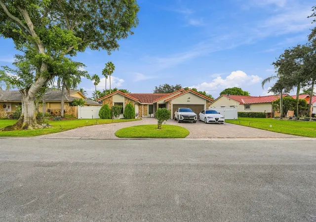 Single family home for sale at 331 NW 107th Avenue, Coral Springs, FL 33071 | MLS# B26094332