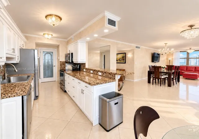 Listing Photo 1 - Condo for sale in building located at 250 174Th St, Sunny Isles Beach, FL 33160 - Unit #1704