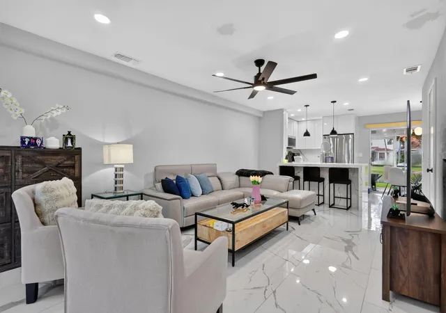 Photo 3 of Townhouse for sale at 2844 S Edgehill Ln #2844, Hollywood, FL 33026 | MLS# B26094388 | Listing updated on 2026-10-30