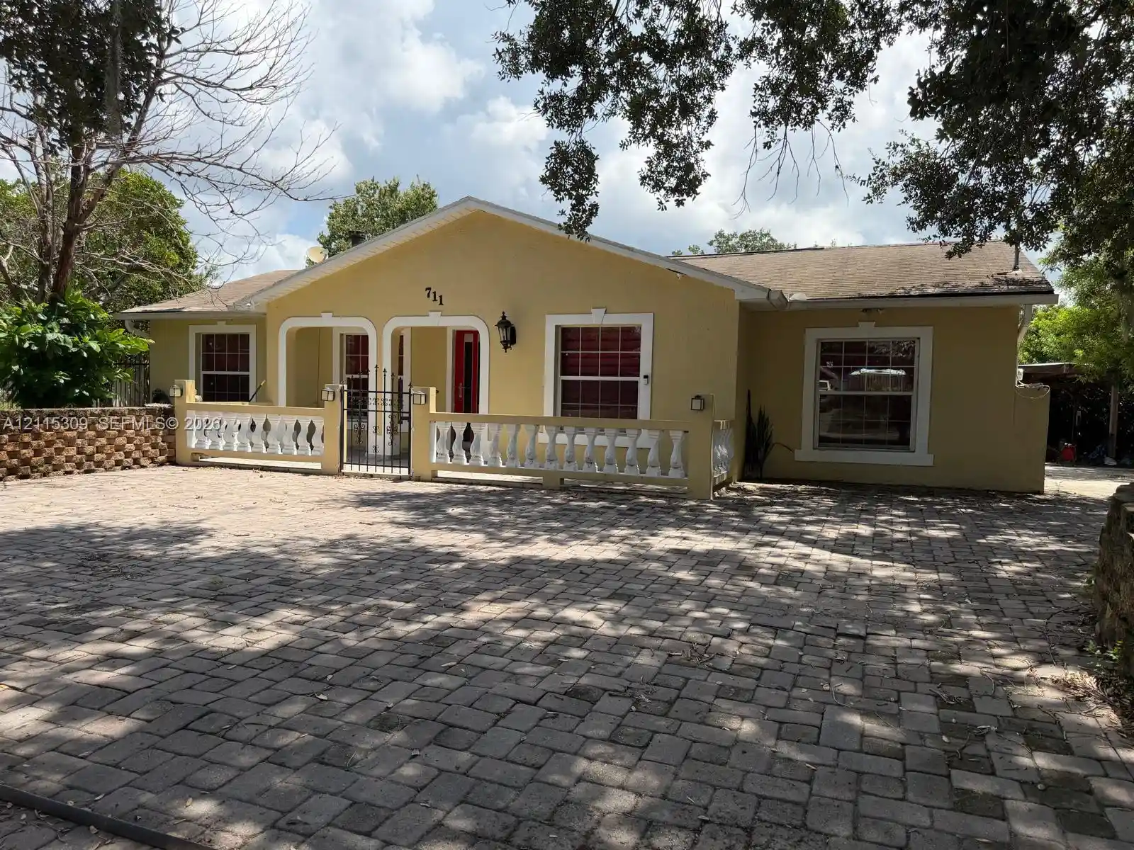 Single family home for sale at 711 S Emory, Kissimmee, FL 34741 | MLS# A12115309