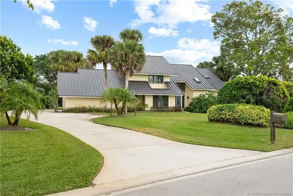 Single family home for sale at 6323 SE Farmington Pl, Stuart, FL 34997 | MLS# M20057335