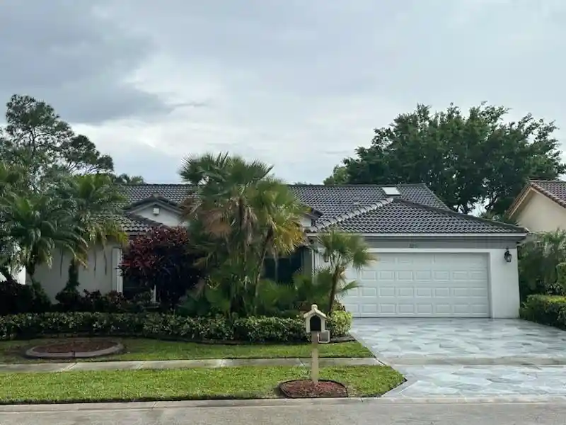 Single family home for sale at 8291 Lake Cypress Rd, Lake Worth, FL 33467 | MLS# B26094520