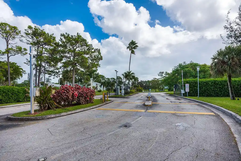 Condo for sale at 3612 Alder Dr #B3, West Palm Beach, FL 33417 | MLS# B26094554