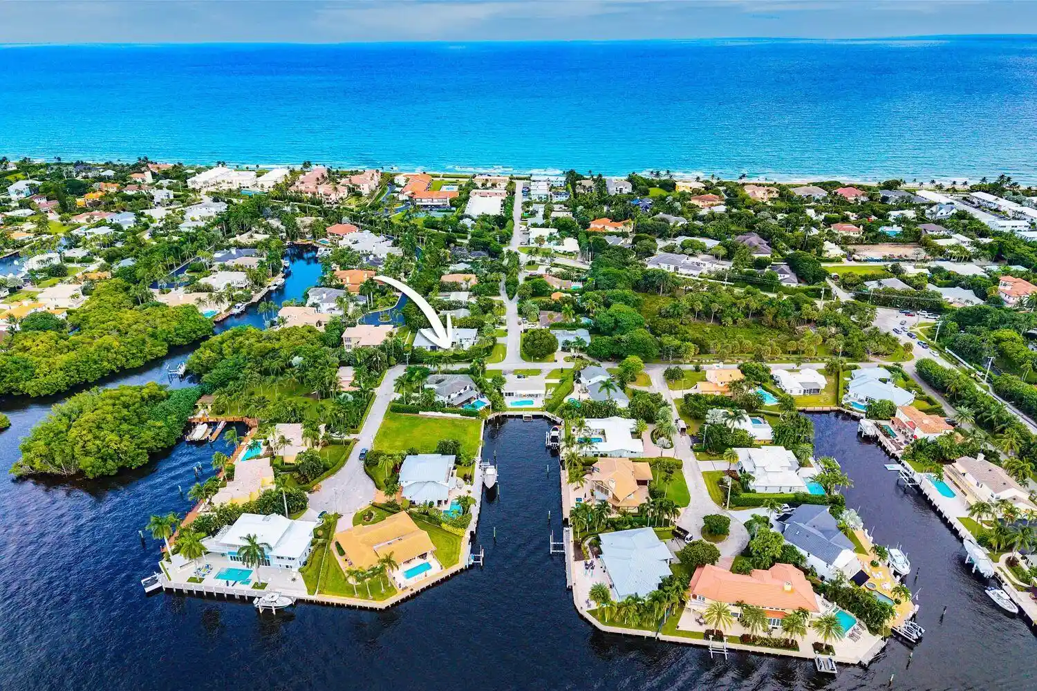 Photo 1 of Single family home for sale at 27 Hibiscus Way, Briny Breezes, FL 33435 | MLS# B26094722 | Listing updated on 2026-10-30