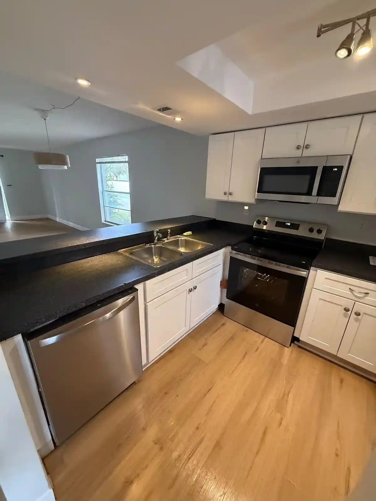 Condo for sale at 905 Southridge Rd #105B, Delray Beach, FL 33444 | MLS# B26094877