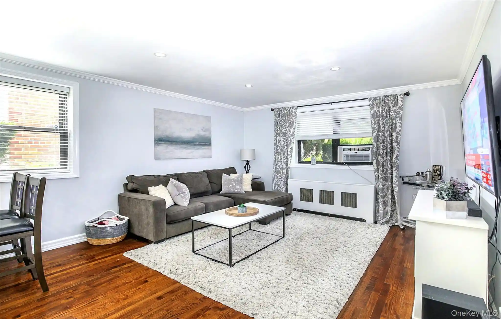 Listing Photo 2 - Condo for sale in 312 Richbell Rd located at 312 Richbell Rd, Mamaroneck, NY 10543 - Unit #A2