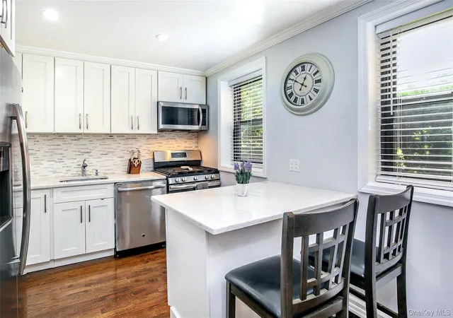 Listing Photo 4 - Condo for sale in building located at 312 Richbell Rd, Mamaroneck, NY 10543 - Unit #A2