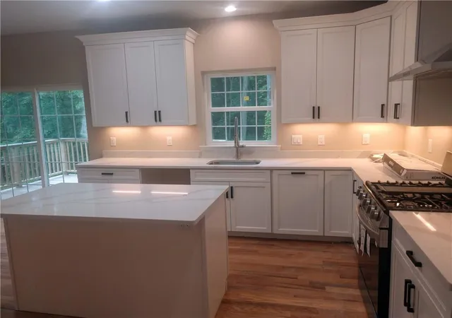 2nd image of 57 S Union Ave, New Windsor, NY 12553 | MLS# H6204046
