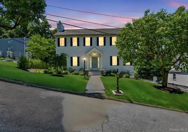 2nd image of 70 Orchard Pl, Thornwood, NY 10594 | MLS# H6241195