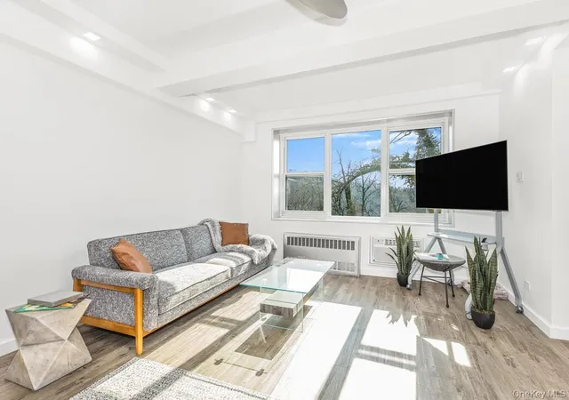 Photo 3 of House for sale at 2465 Palisade Ave #1A, New York, NY 10463 | MLS# H6242689 | Listing updated on 2026-09-19